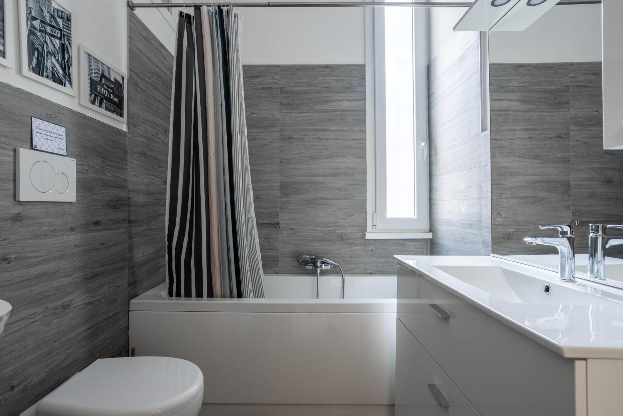 רומא Merulana Deluxe Apartment מראה חיצוני תמונה
